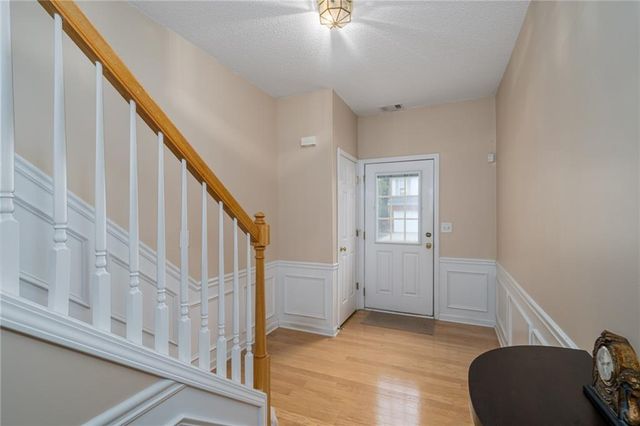 129 Regent Place, Woodstock, GA 30188