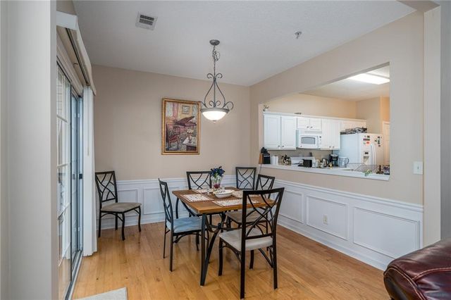 129 Regent Place, Woodstock, GA 30188