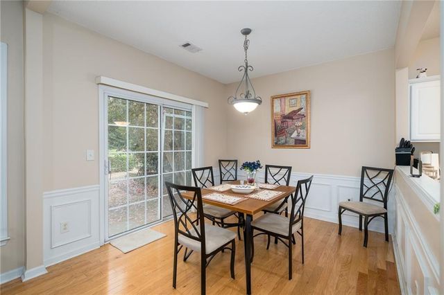 129 Regent Place, Woodstock, GA 30188