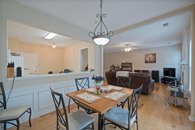 129 Regent Place, Woodstock, GA 30188