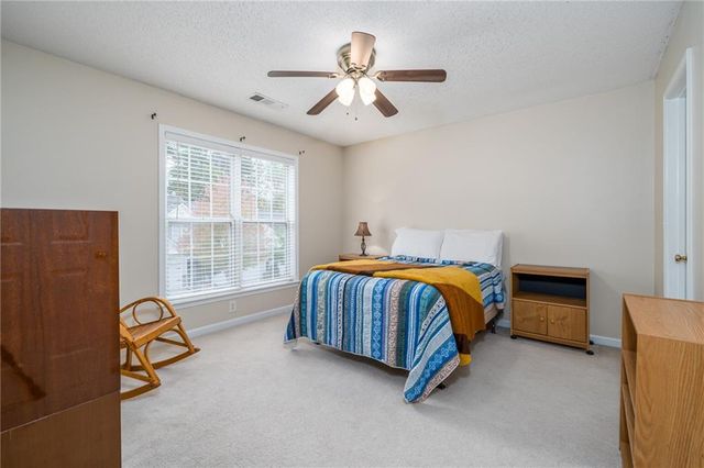 129 Regent Place, Woodstock, GA 30188