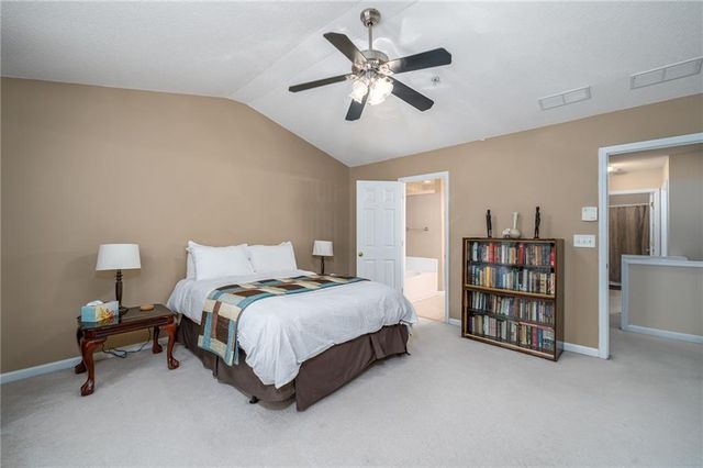 129 Regent Place, Woodstock, GA 30188