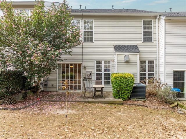 129 Regent Place, Woodstock, GA 30188