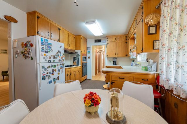 3263 E Rialto Avenue, Fresno, CA 93726