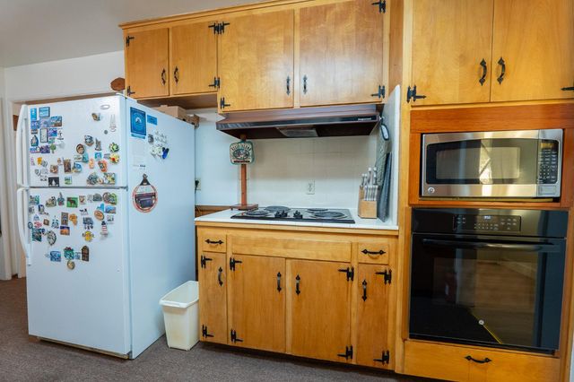 3263 E Rialto Avenue, Fresno, CA 93726