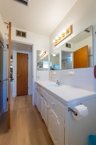 3263 E Rialto Avenue, Fresno, CA 93726