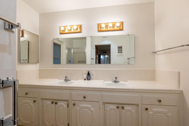 3263 E Rialto Avenue, Fresno, CA 93726