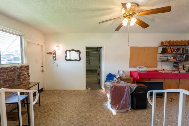 3263 E Rialto Avenue, Fresno, CA 93726