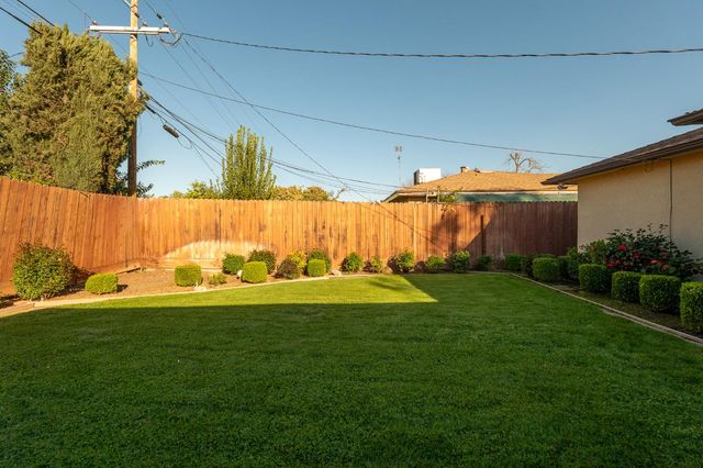 3263 E Rialto Avenue, Fresno, CA 93726