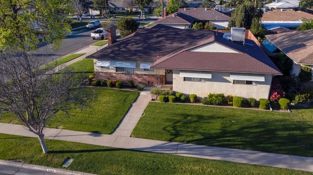 3263 E Rialto Avenue, Fresno, CA 93726