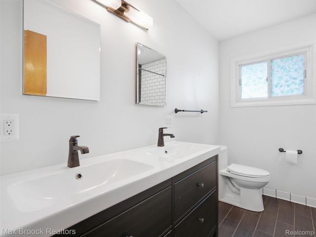 419 Lincoln Avenue, Clawson, MI 48017