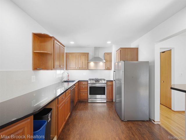 419 Lincoln Avenue, Clawson, MI 48017