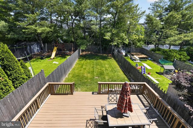 222 ORCHARD DR, North Wales, PA 19454