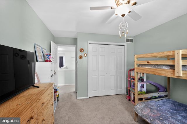 222 ORCHARD DR, North Wales, PA 19454