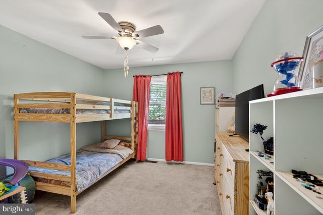 222 ORCHARD DR, North Wales, PA 19454