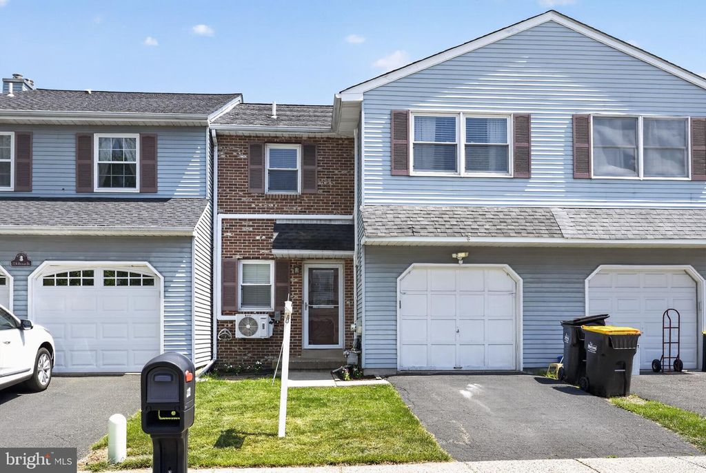 222 ORCHARD DR, North Wales, PA 19454
