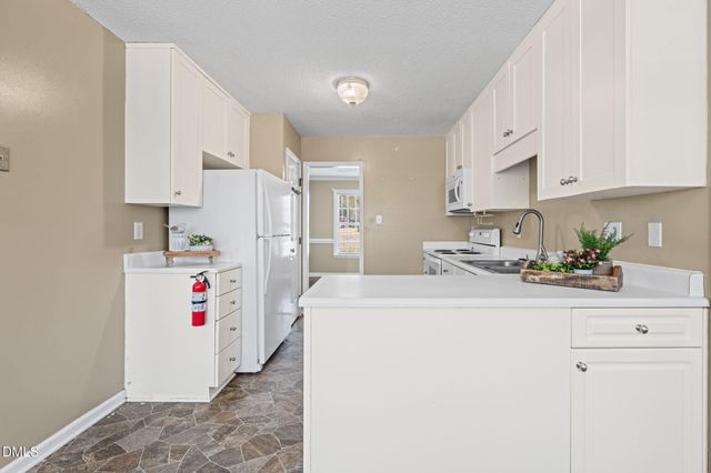 307 Laurel Ridge Drive, Clayton, NC 27520