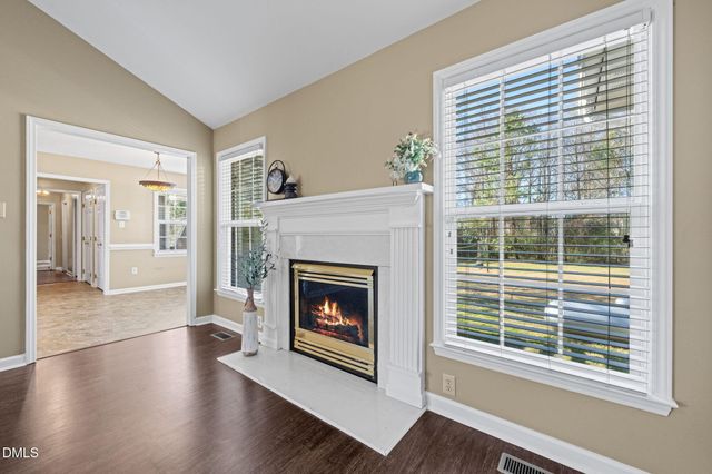 307 Laurel Ridge Drive, Clayton, NC 27520