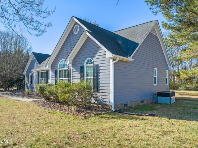307 Laurel Ridge Drive, Clayton, NC 27520