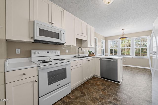 307 Laurel Ridge Drive, Clayton, NC 27520