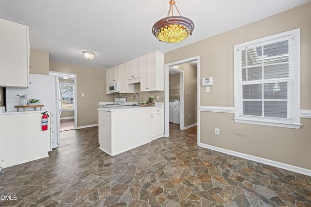 307 Laurel Ridge Drive, Clayton, NC 27520