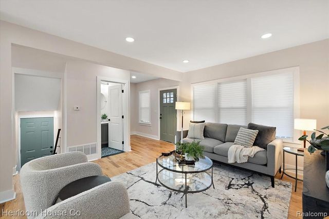 3508 Parker Street, Detroit, MI 48214