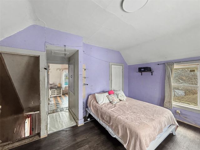 1019 E 8th Street, Des Moines, IA 50316