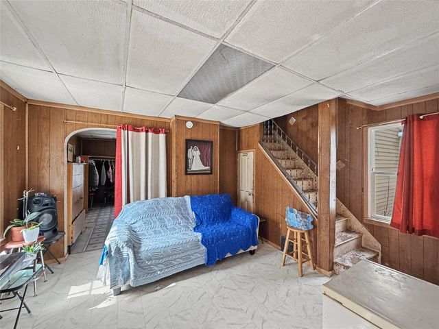 1019 E 8th Street, Des Moines, IA 50316