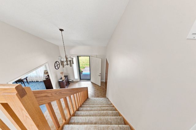 6 Snow Fields Rd, Mattapoisett, MA 02739
