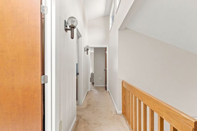 6 Snow Fields Rd, Mattapoisett, MA 02739