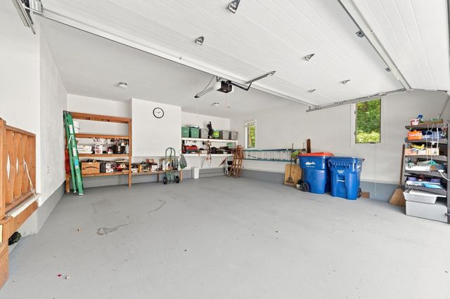 6 Snow Fields Rd, Mattapoisett, MA 02739