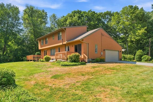 6 Snow Fields Rd, Mattapoisett, MA 02739