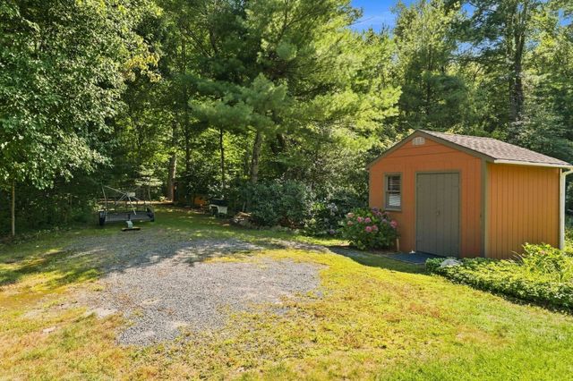 6 Snow Fields Rd, Mattapoisett, MA 02739