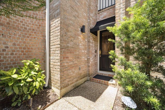 6103 Valley Forge Drive C, Houston, TX 77057