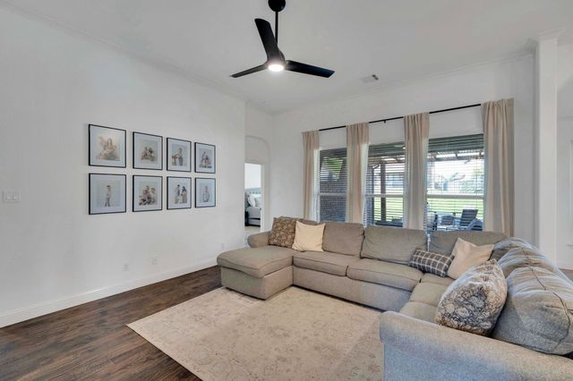 3205 Meadow Ridge Drive, Midlothian, TX 76065
