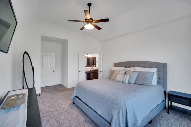 3205 Meadow Ridge Drive, Midlothian, TX 76065