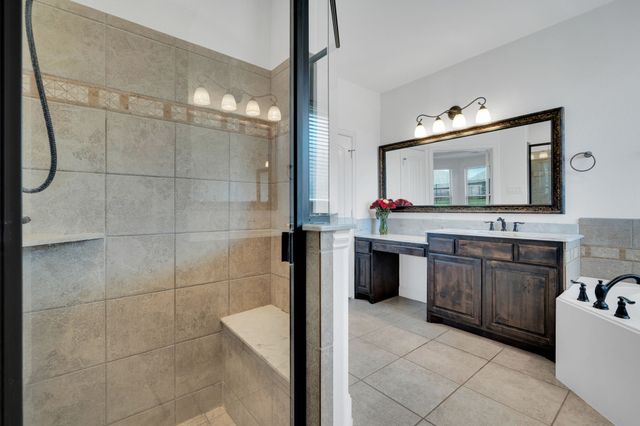 3205 Meadow Ridge Drive, Midlothian, TX 76065