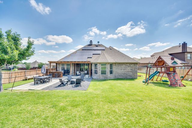 3205 Meadow Ridge Drive, Midlothian, TX 76065
