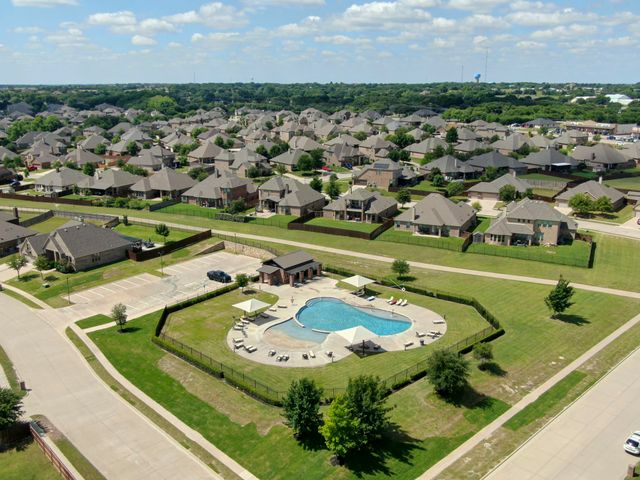 3205 Meadow Ridge Drive, Midlothian, TX 76065