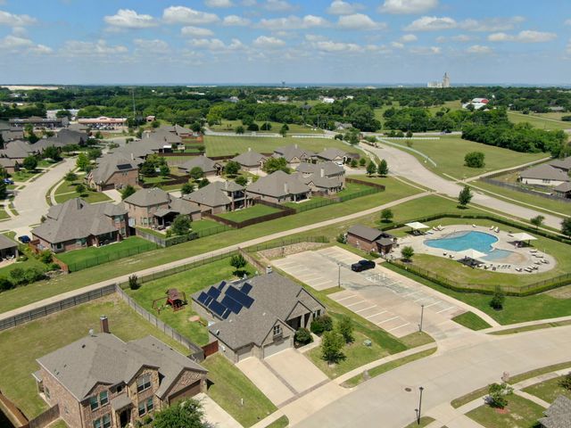 3205 Meadow Ridge Drive, Midlothian, TX 76065