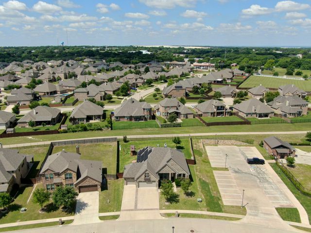 3205 Meadow Ridge Drive, Midlothian, TX 76065