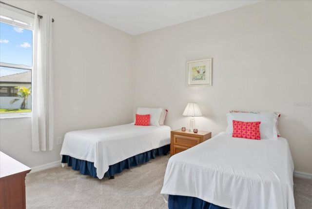 4607 RAINWATER GLEN, Bradenton, FL 34211