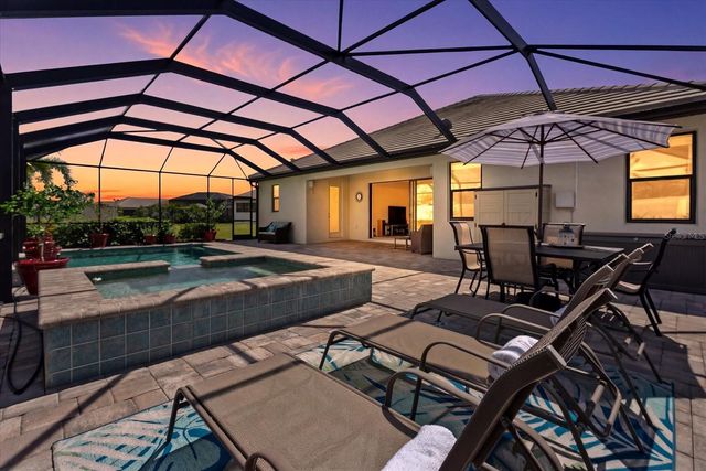 4607 RAINWATER GLEN, Bradenton, FL 34211