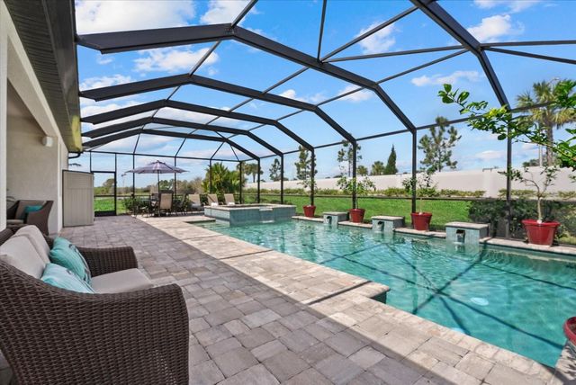 4607 RAINWATER GLEN, Bradenton, FL 34211