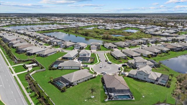 4607 RAINWATER GLEN, Bradenton, FL 34211