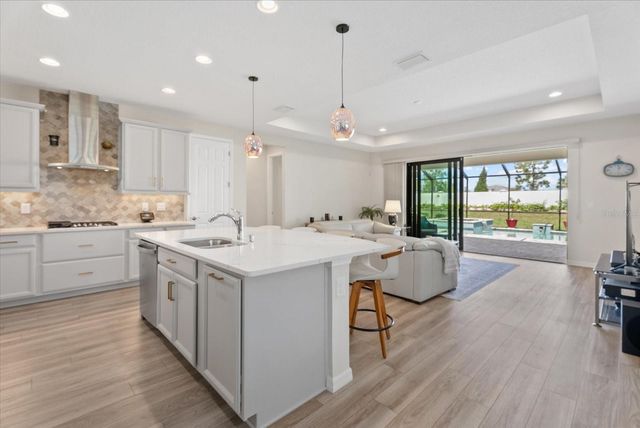 4607 RAINWATER GLEN, Bradenton, FL 34211