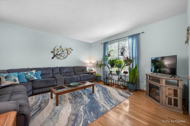 750 Pentwater Road, Romeoville, IL 60446
