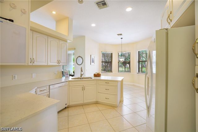 5235 Malvern CT, Naples, FL 34112