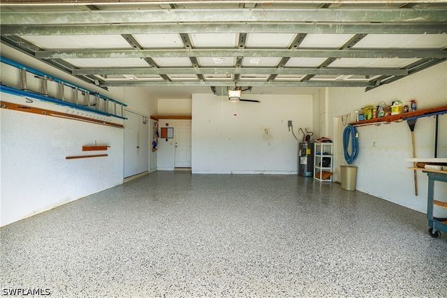 5235 Malvern CT, Naples, FL 34112