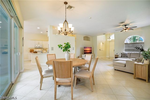 5235 Malvern CT, Naples, FL 34112